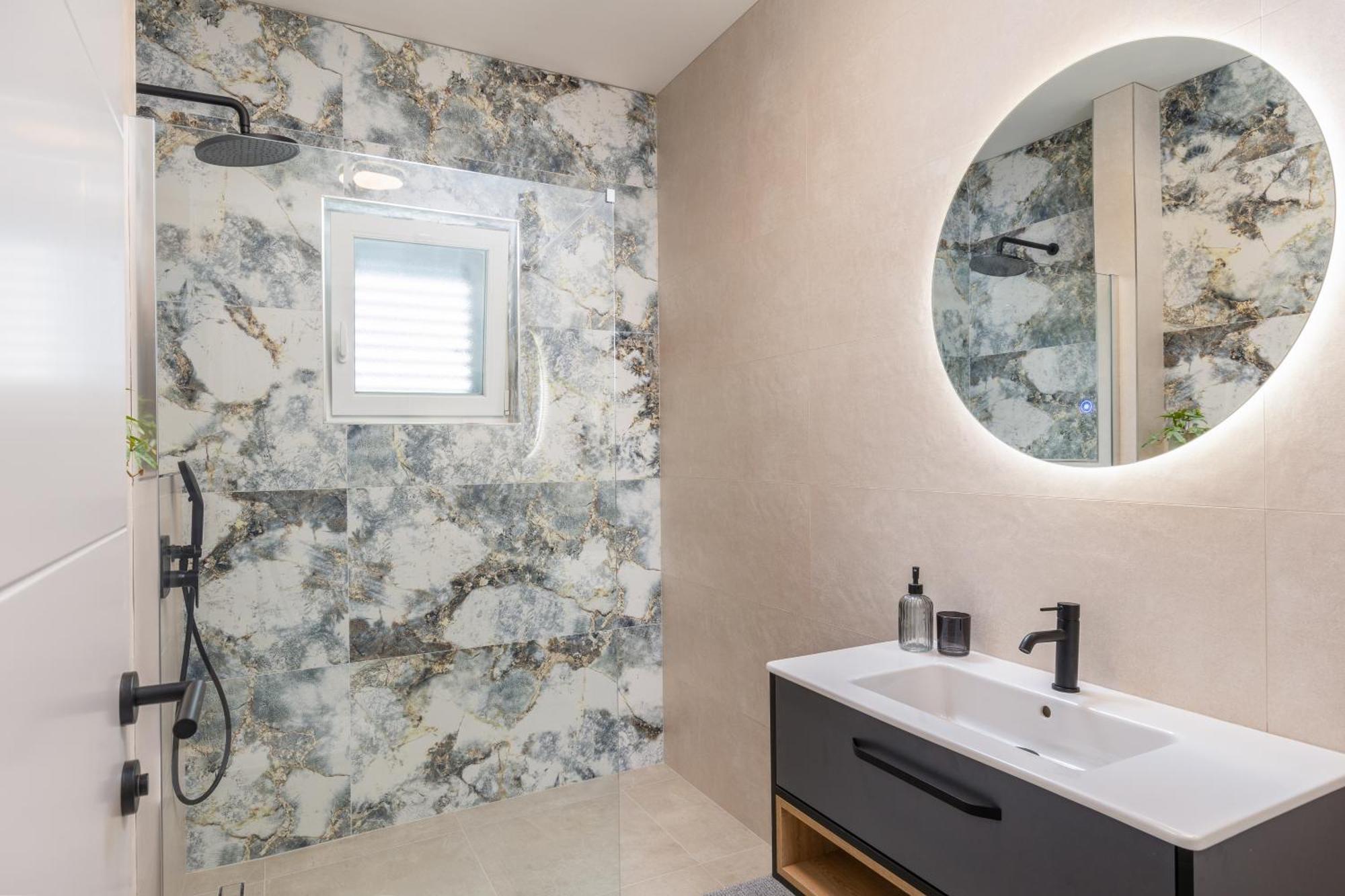 Luxury Apartments Blue Moon - New Apartments Слано Номер фото
